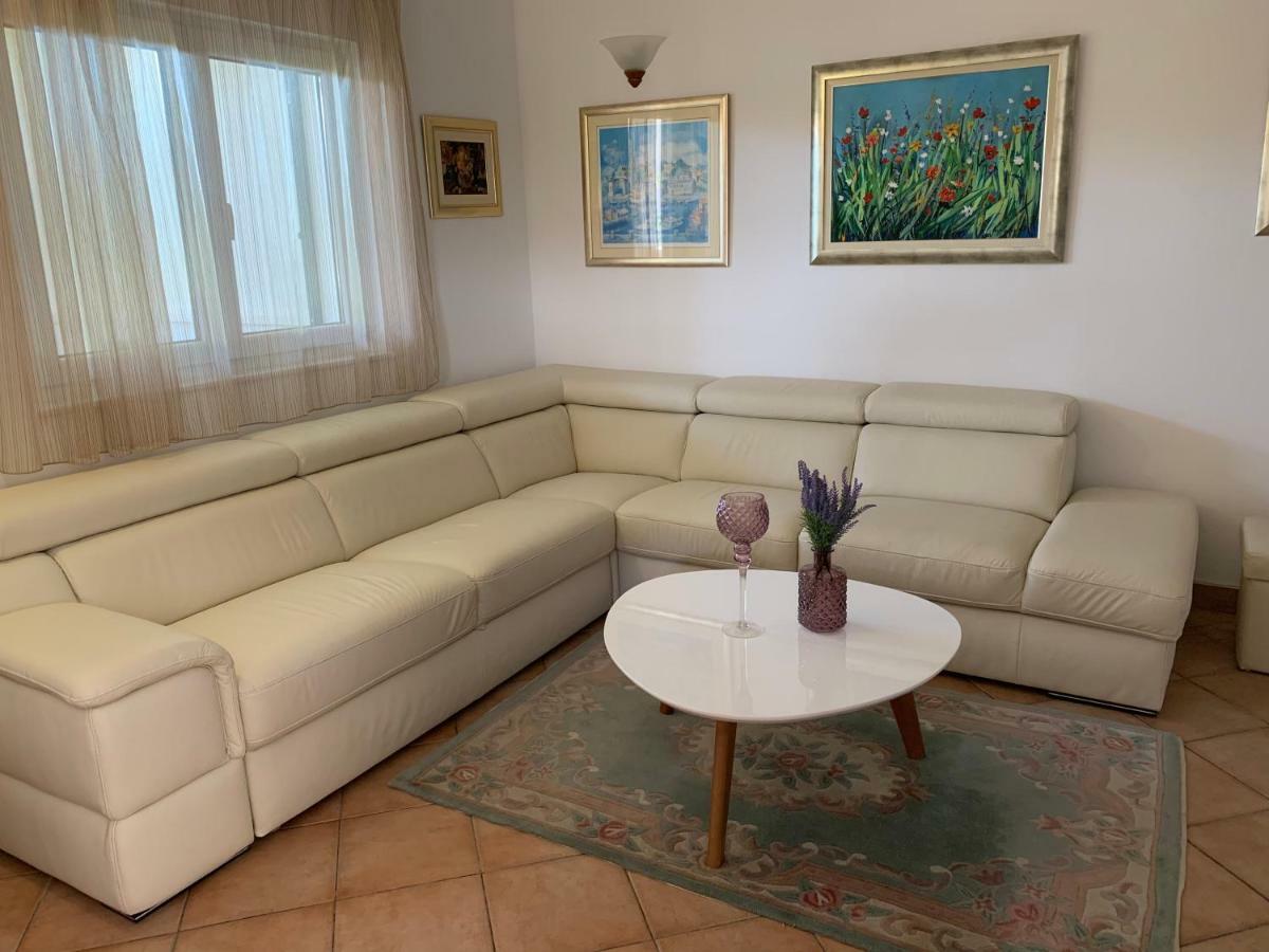 Apartman Stipic 1 Baška Voda Exteriör bild
